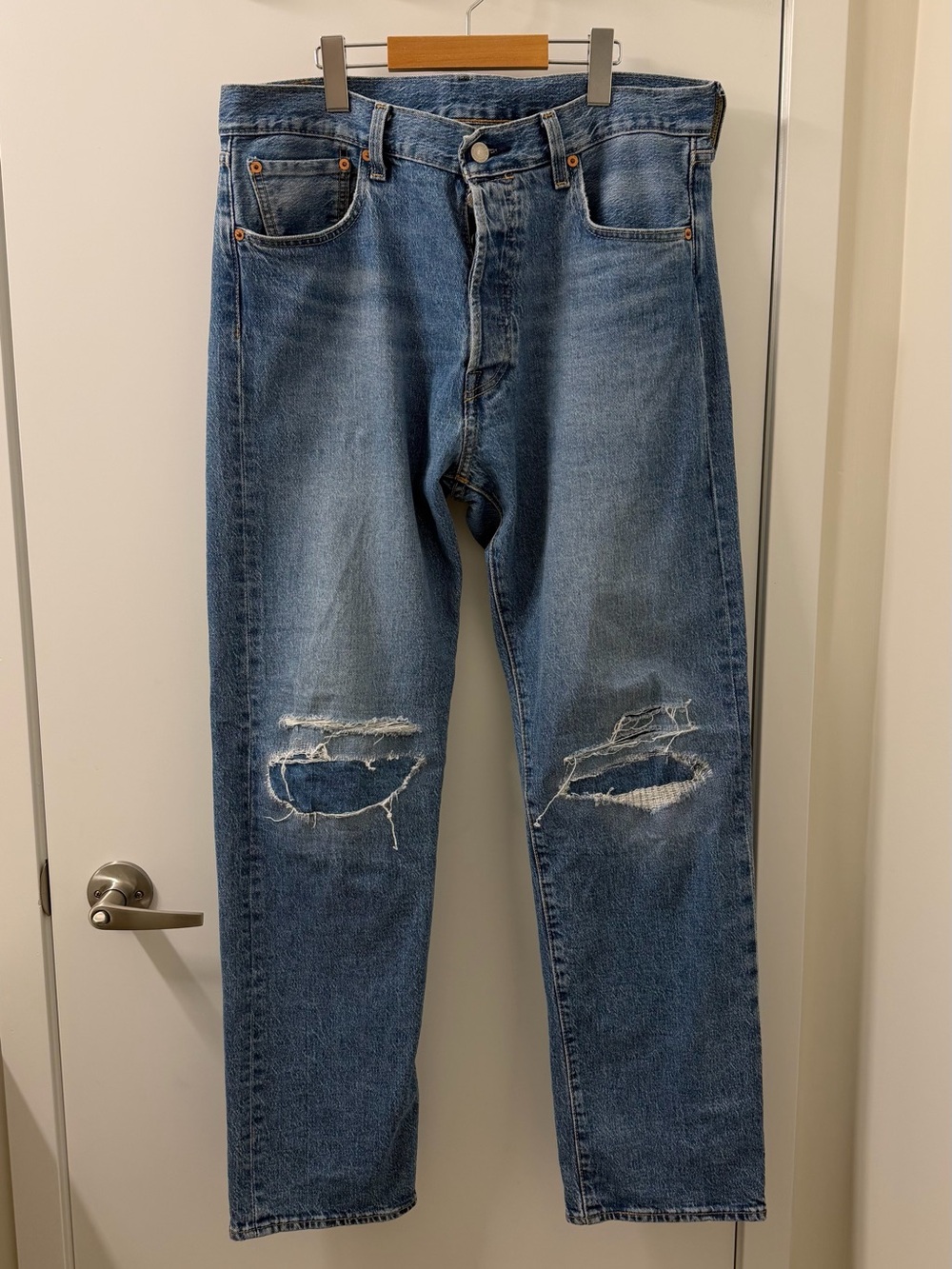 Levis 501 93 34 x 32 Button Fly Distressed Straight Fit